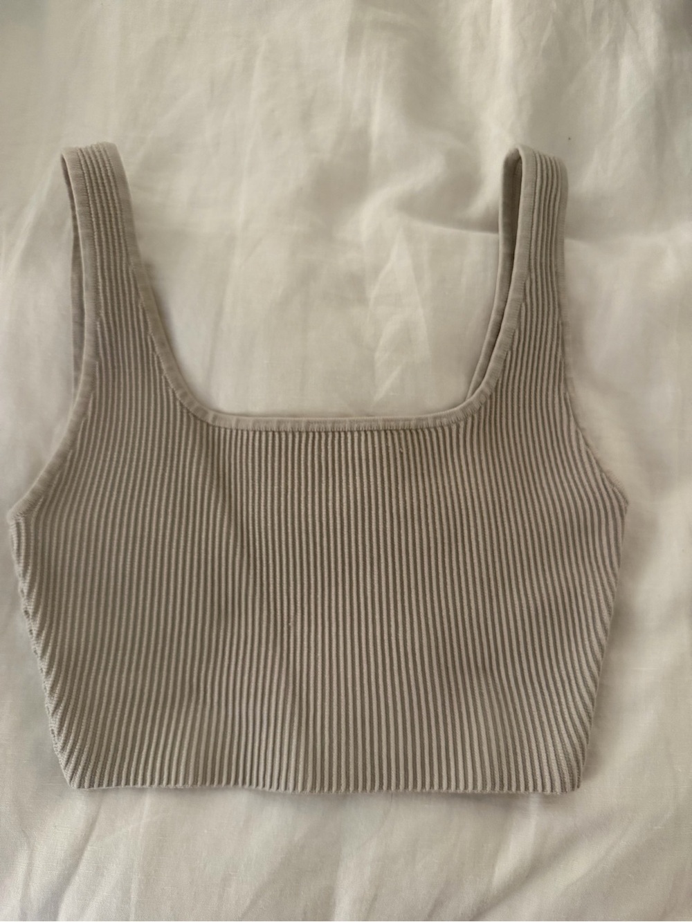 Aritzia Babaton Sculpt Knit Squareneck Cropped Tank